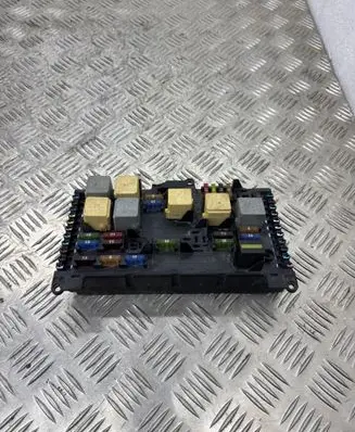 Mercedes-Benz Vito Viano W639 Fuse module A6395450801