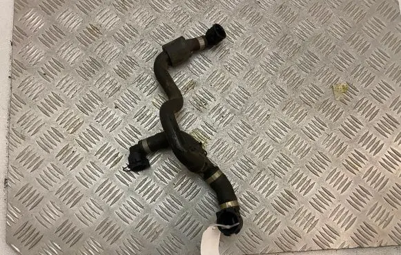 Mercedes-Benz E W213 Engine coolant pipe/hose A2135016982