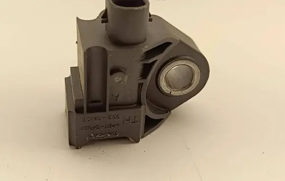 Chrysler Pacifica Airbag deployment crash/impact sensor 68483899AA 53491335