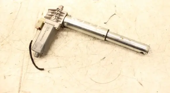 BMW 5 E60 E61 Seat adjustment motor 0390203233