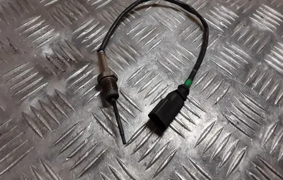 Audi A4 S4 B8 8K Exhaust gas temperature sensor 03L906088FH