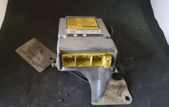Lexus RX 300 Airbag control unit/module 891700W040