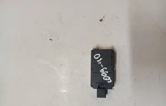 Volvo V70 Door central lock control unit/module 31252988