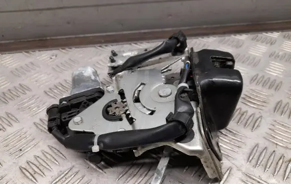 Chrysler Pacifica Tailgate/trunk/boot lock/catch/latch AY1638000780
