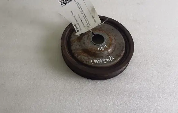Nissan Qashqai Crankshaft pulley E111126A