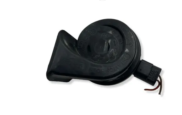 BMW 6 F06 Gran coupe Horn signal 001157