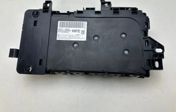 Ford Mustang VI Fuse module GR3T15604
