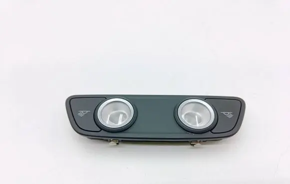 Audi Q7 4M Rear seat light 4M0947111 19758600 8W0947111