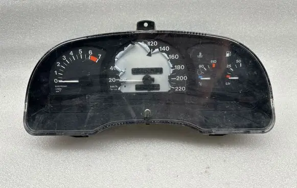 Opel Astra F Speedometer (instrument cluster) 81117675 90356303
