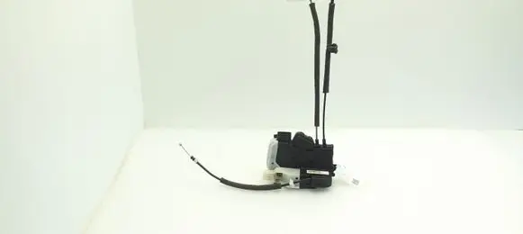 Hyundai ix35 Front door lock 813202Y020
