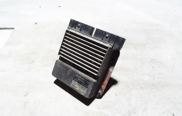 Toyota Avensis T250 Fuel injection control unit/module 8987120050 1310001260