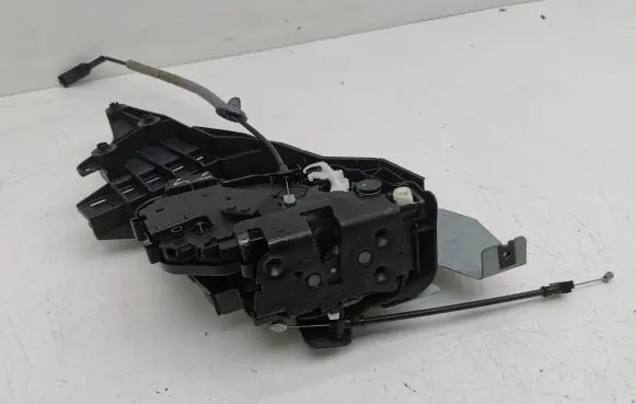 Volvo S80 Rear door lock 31253666 30661075