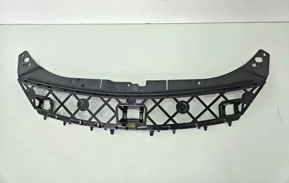 Mercedes-Benz CLA C118 X118 Front bumper mounting bracket A1188851403