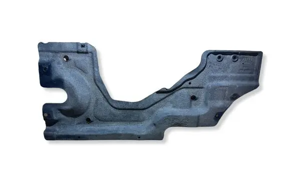 Audi Q7 4M Fuel tank bottom protection 4M0825213J