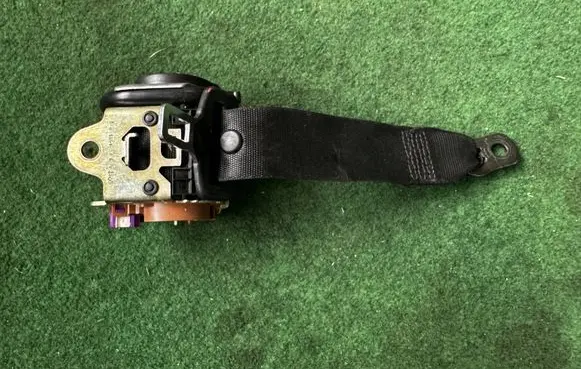 Mercedes-Benz A W168 Rear seatbelt 566185121C