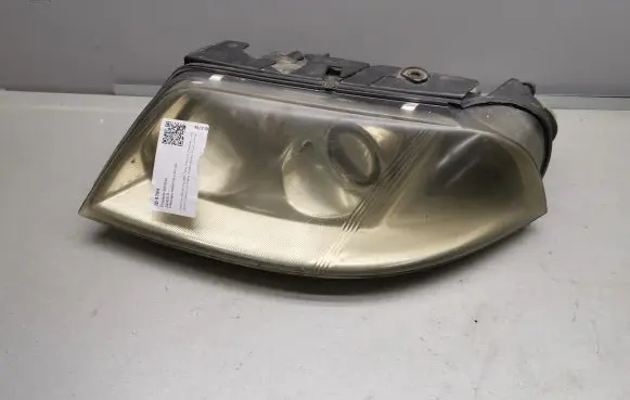 Volkswagen PASSAT B5.5 Headlight/headlamp 3B0941015AN