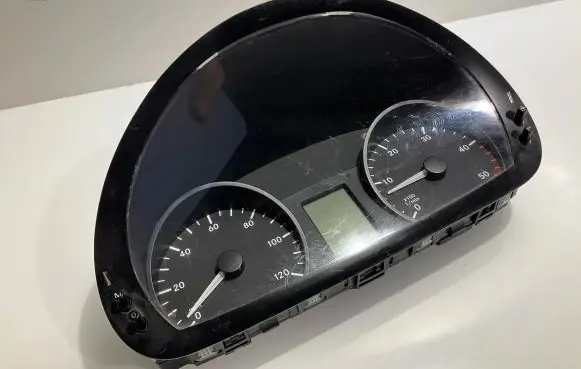 Mercedes-Benz Sprinter W906 Speedometer (instrument cluster) A9069004502 A9069012901 A9069025101