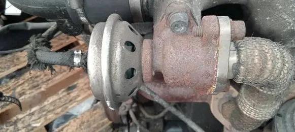 Audi A4 S4 B5 8D EGR valve 028131501E