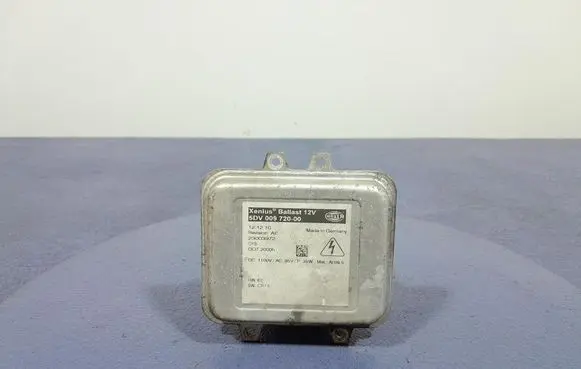 Opel Astra J Voltage converter/converter module 5DV00972000