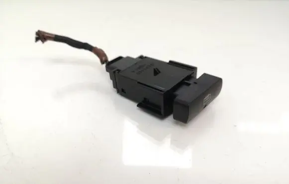 Toyota Corolla Verso E121 Windscreen/window heater switch 15A410