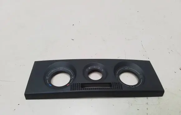 Skoda Fabia Mk1 (6Y) Climate control/heater control trim 6Y0820075 BG67682