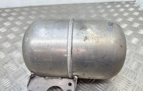 Mercedes-Benz S W221 Air suspension tank/reservoir A2213200015