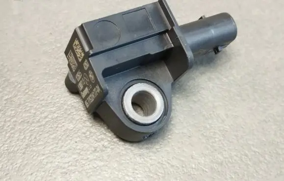 BMW X5 F15 Airbag deployment crash/impact sensor 9224177