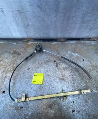 Volkswagen Polo Front door manual window regulator 