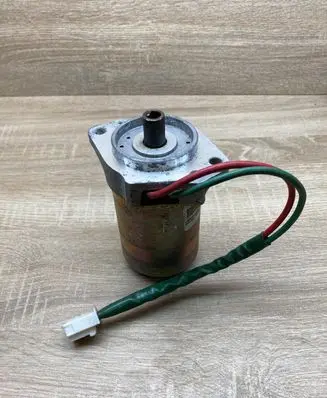 Toyota Corolla E120 E130 Power steering pump 4520002160 0682419375