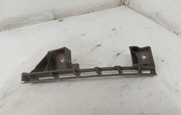 Volkswagen Caddy Front bumper mounting bracket 1T0807890B