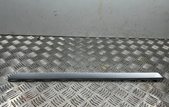 Skoda Superb B6 (3T) Dashboard glove box trim 3T9867459C 8110512 3T9867459E