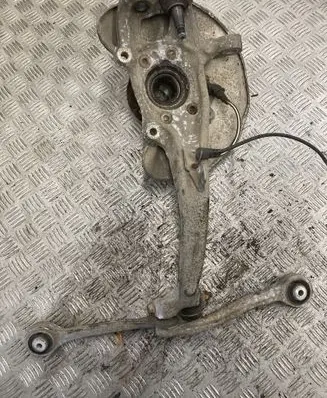 Audi A4 S4 B8 8K Front wheel hub