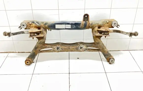 Volkswagen PASSAT B7 Rear subframe 5N0505235L 11L40EERL