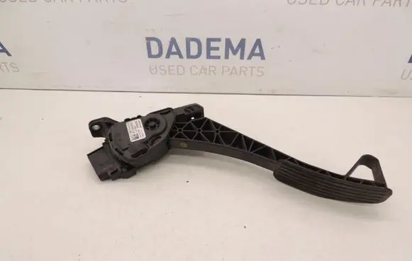 Volvo S60 Accelerator throttle pedal 30715173 D221