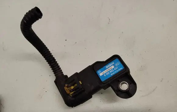 Opel Zafira B Air pressure sensor 0281002437