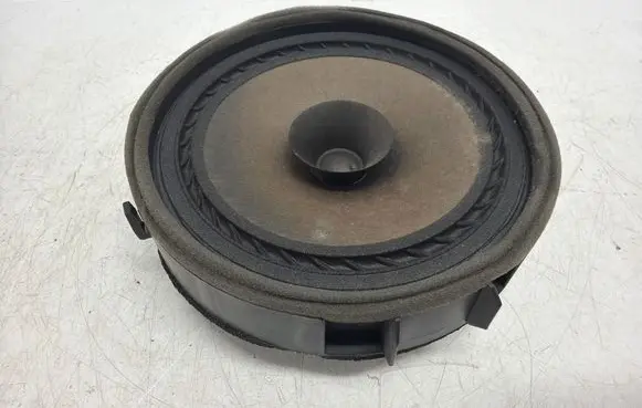 Mitsubishi Space Star Rear door speaker 8720A151