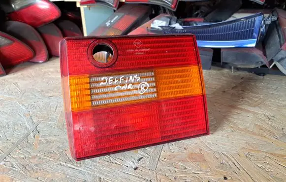 Volkswagen PASSAT B4 Tailgate rear/tail lights 3A9945108