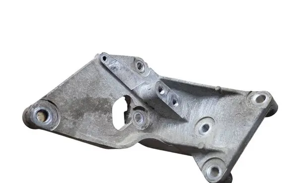 Nissan Qashqai Front differential bracket 