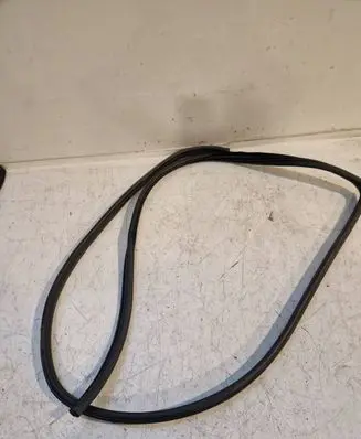 Chevrolet Captiva Front door rubber seal