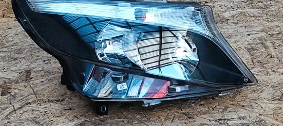 Mercedes-Benz Vito Viano W447 Headlight/headlamp A4479067800 00470738 1EL01128418