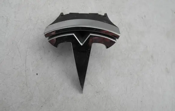 Tesla Model S Manufacturer badge logo/emblem 105368600F