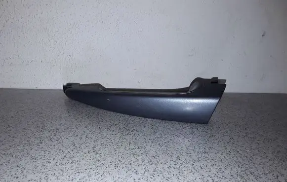 BMW 3 E46 Front door exterior handle 51218216125 8216125