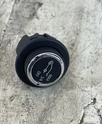 Opel Insignia B Tailgate opening switch 22939387
