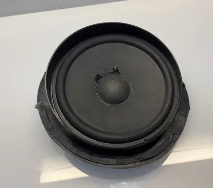 Mercedes-Benz E W211 Rear door speaker A2118207402 2118207402
