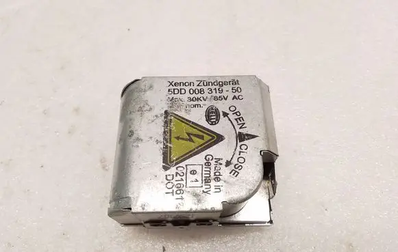 BMW X5 E53 Headlight ballast module Xenon 5DD00831950