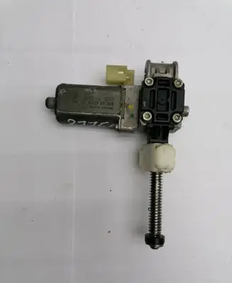 BMW 7 E65 E66 Seat adjustment motor 8316629 0390201990