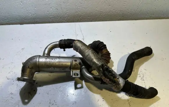 Skoda Fabia Mk1 (6Y) EGR valve cooler 045131513P V100 01M49