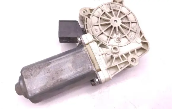 Mercedes-Benz Vito Viano W639 Front door window regulator motor 928794101 774602650 03051285