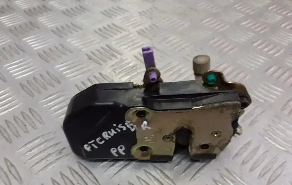 Chrysler PT Cruiser Front door lock