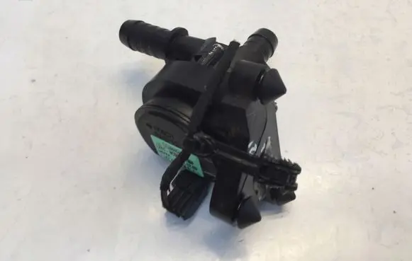 Ford Kuga III Water pump LX618C506HBF